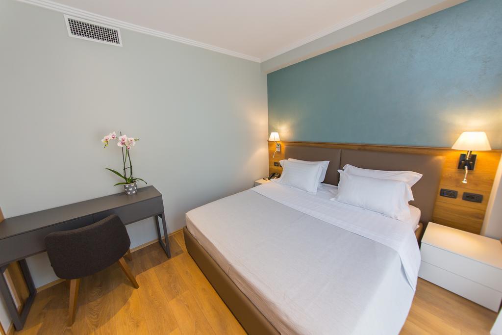 Butrinti Hotel Саранда Екстер'єр фото
